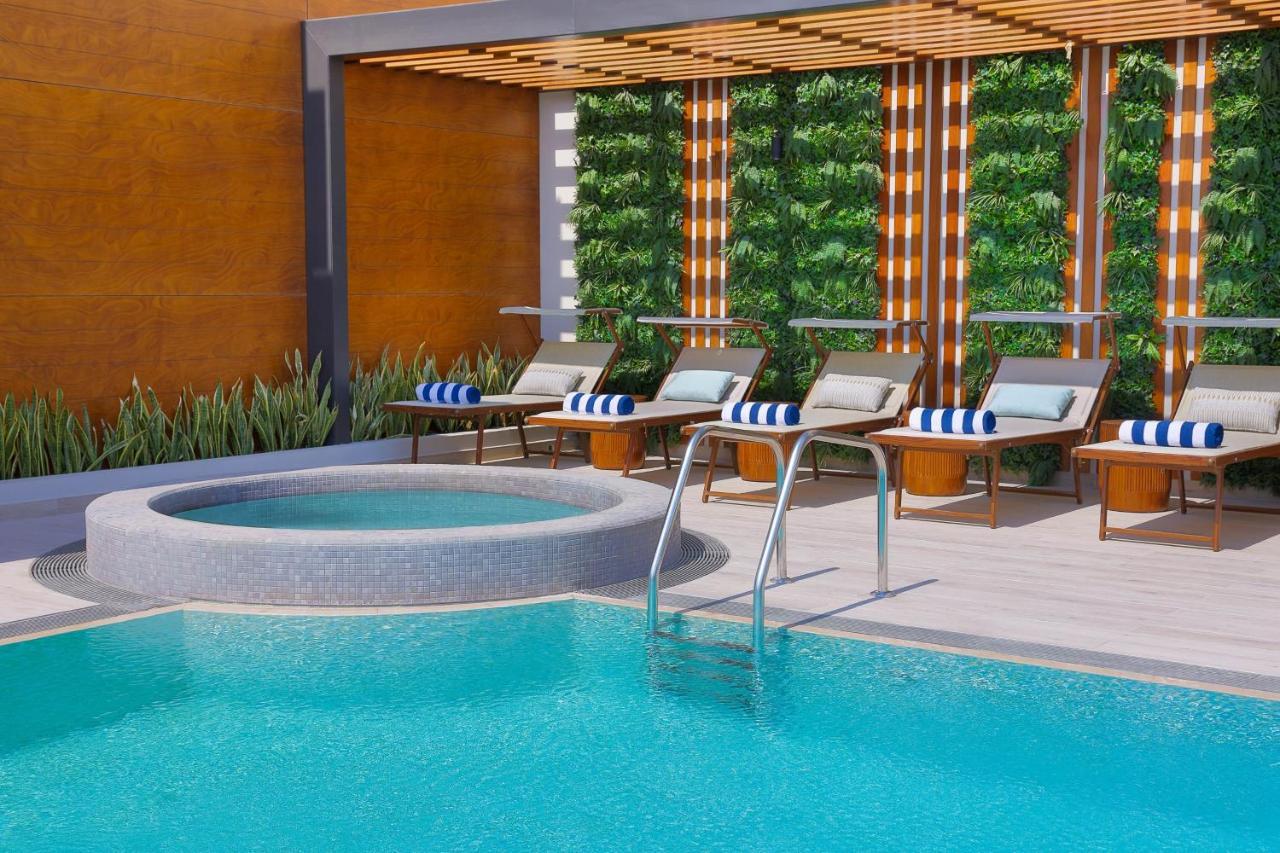 Courtyard By Marriott Culture Village, 迪拜 外观 照片