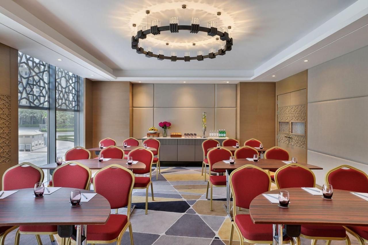 Courtyard By Marriott Culture Village, 迪拜 外观 照片